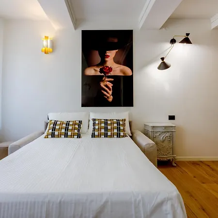 Lägenhet Dimora D'autore - L'arte Di Vivere Modena